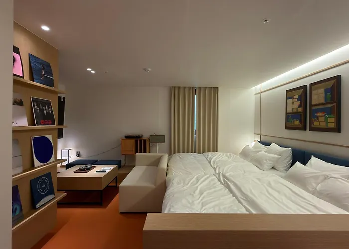 Hotel Inspiroom Jongro