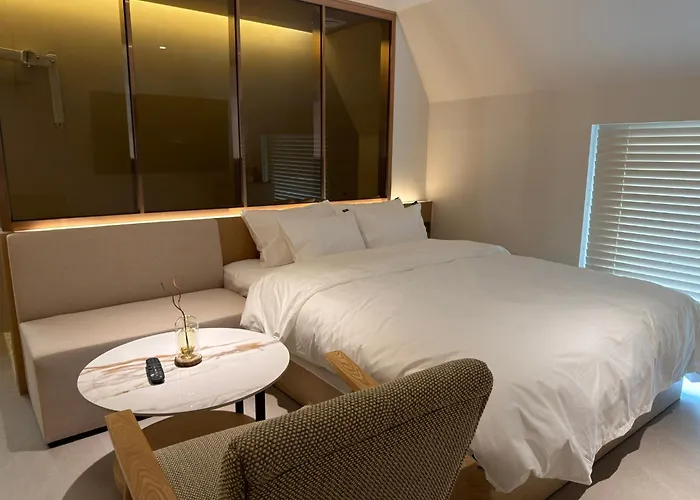 Hotel Inspiroom Jongro *